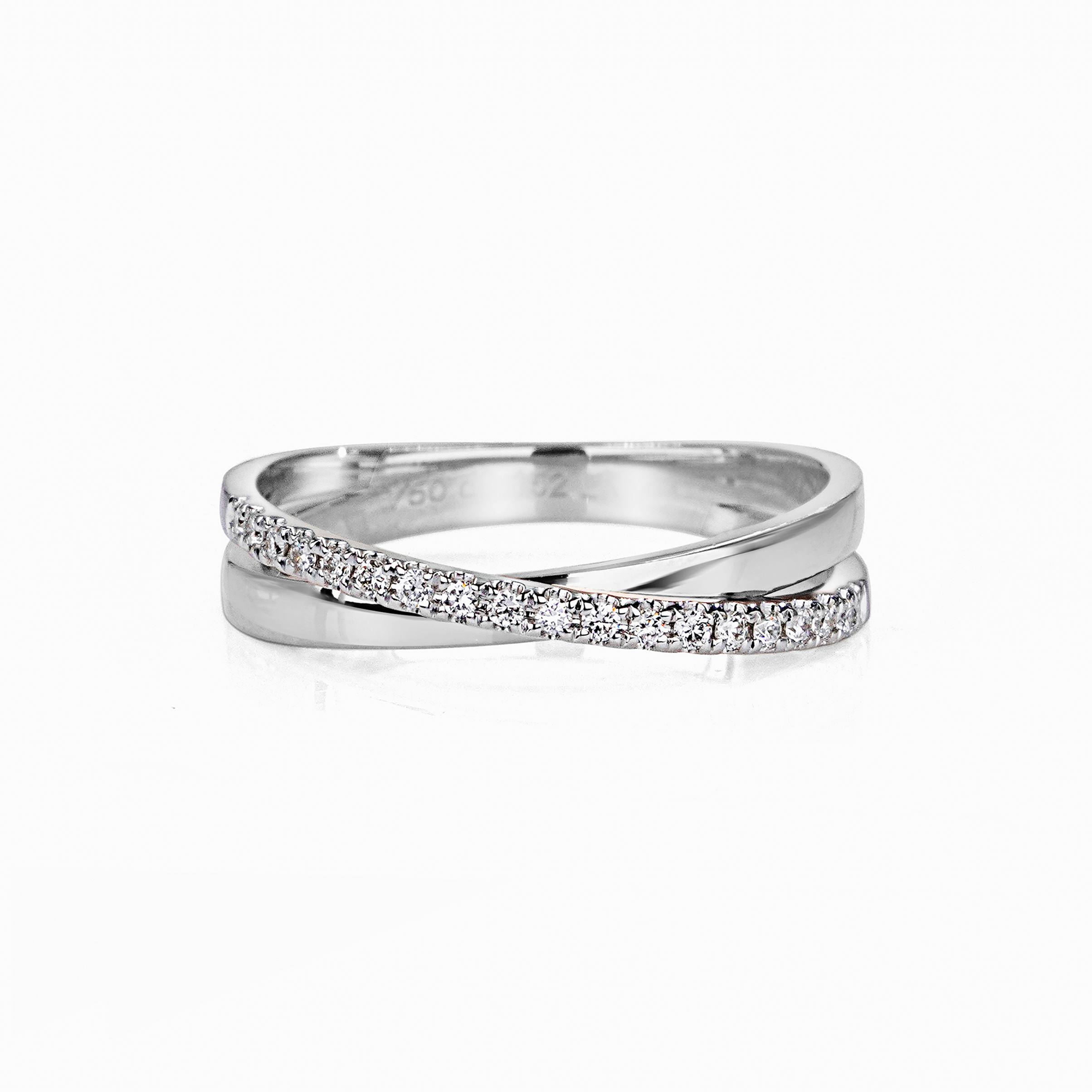 Xenia - Dual Tone Intertwined Diamond Band | Lavin New York